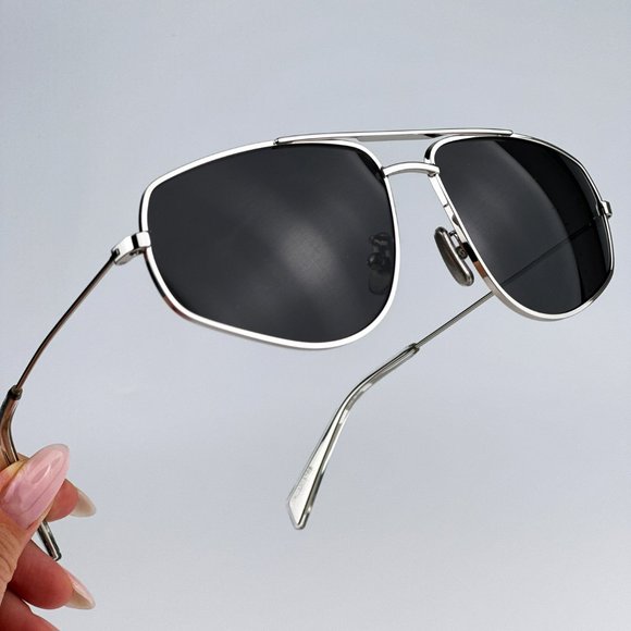 Celine CL40083U 16A Sunglasses Palladium Smoke Pilot Unisex CL 40083U - Picture 8 of 14